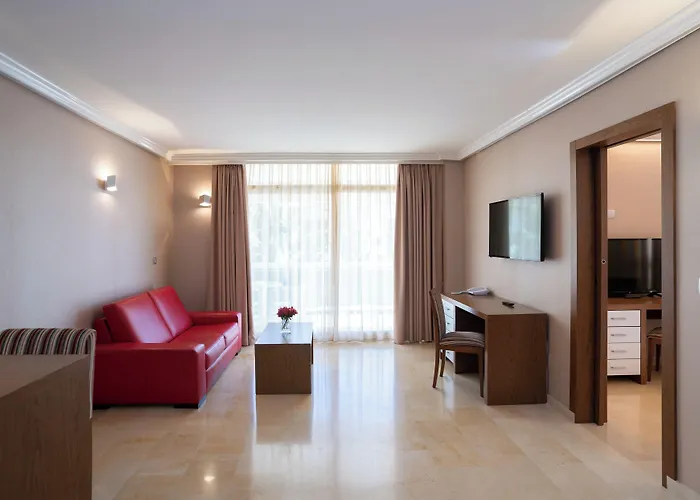 Ms Aguamarina Costa Del Sol Готель 4*